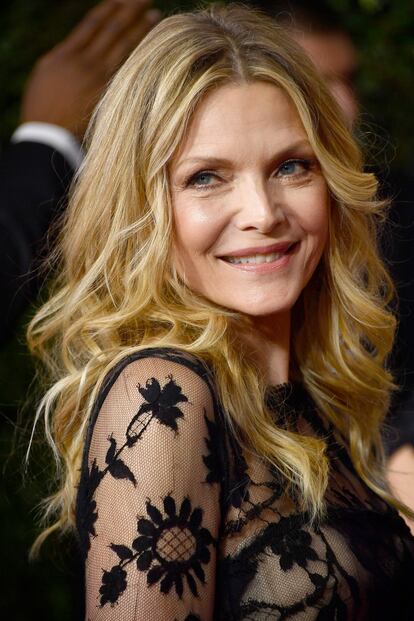 Primer plano de Michelle Pfeiffer en la 69 gala de los Emmy.