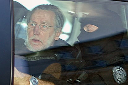 Michel Fourniret llega al juzgado de Charleville-Mezieres, en el norte de Francia, en mayo de 2008.