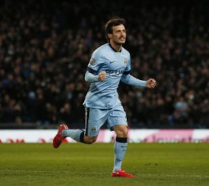 Silva, en un partido con el City.