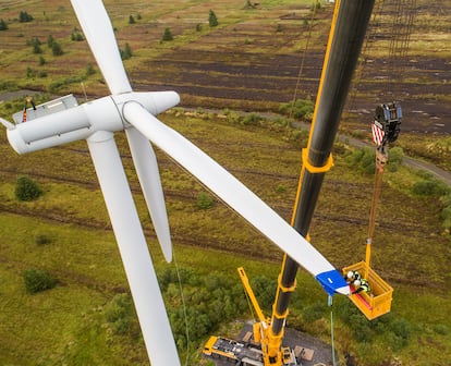 Mantenimiento de una turbina.