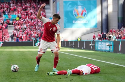 Danish Joakim Maehle reacts to Christian Eriksen's fading during the 2021 Eurocup.