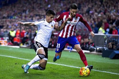 Carrasco trata de marcharse de Cancelo.