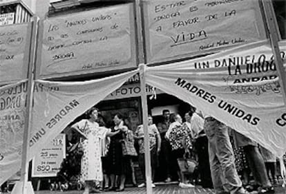 Manifestación de Madres Contra la Droga, un colectivo que apoya al juez.