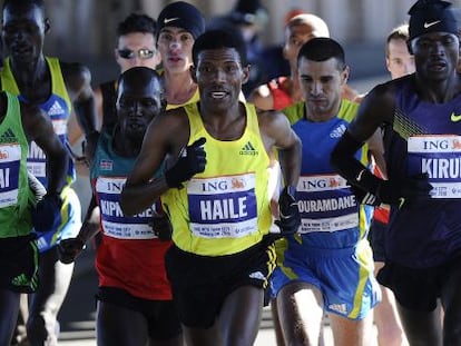 Haile Gebrselassie, en el marat&oacute;n de Nueva York de 2010. 