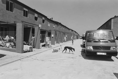 Poblado de realojo de chabolistas en el distrito de Fuencarral —El Pardo. Madrid, 13.08.1992. 