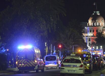 Ambulancias en la zona del ataque