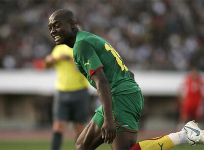 El jugador camerunés, junto con Eto'o, certifican la presencia de su país en el Mundial 2010
