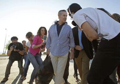 El expresidente de Caja Madrid, Miguel Blesa, al salir de la cárcel de Soto del Real, el pasado día 20.