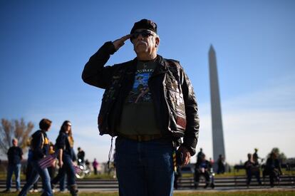 Un veterano de la Guerra de Vietnam, durante el Día de los Veteranos en Washington