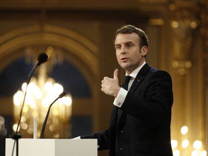 Emmanuel Macron durante el discurso ante la prensa