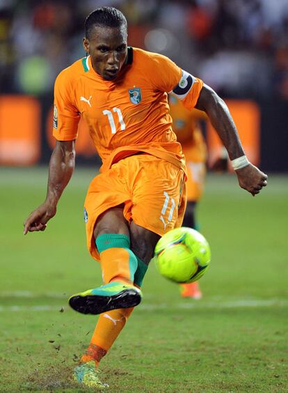 Final de la Copa África, Zambia-Costa de Marfil, Drogba lanza el penalty