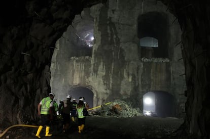 Obras en la central hidroel&eacute;ctrica de Coca Codo Sinclair.