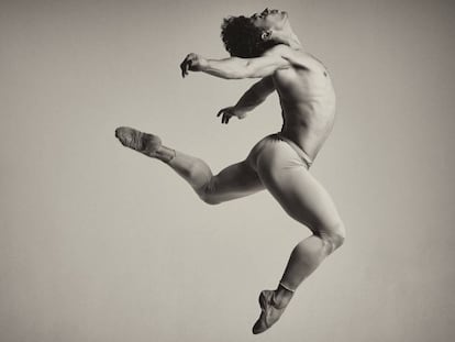 Vasiliev en uno de sus saltos, en una foto de promoci&oacute;n.