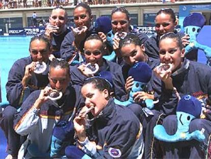 Arriba, de izquierda a derecha, Irina Rodríguez, Saray Serrano, Gisela Morón y Paola Tirados; centro, Raquel Corral, Ana Montero, Andrea Fuentes y Alicia Sanz; abajo, Gemma Mengual y Tina Fuentes.