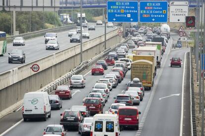 Atasco de tráfico en Sevilla, en la operación retorno de agosto.