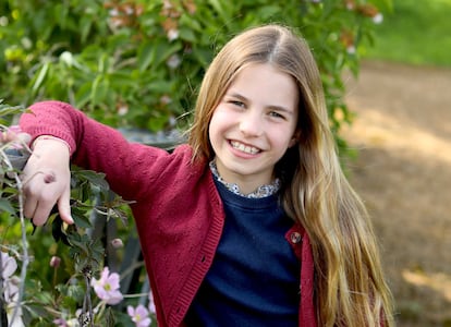 La princesa Carlota, hija de los príncipes de Gales, en la foto difundida este 2 de mayo por el palacio de Kensington por su 9º cumpleaños.