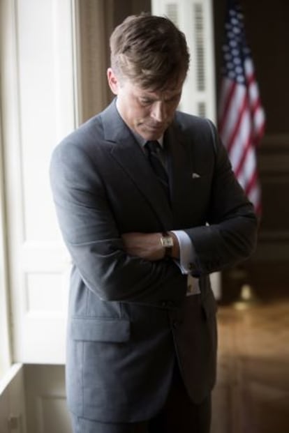 Rob Lowe caracterizado como el expresidente demócrata de EE UU John F. Kennedy
