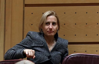 Marta Dom&iacute;nguez, en un pleno del Senado de 2014.