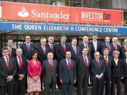 Imagen de los miembros de la alta dirección de Banco Santander participantes en el Investor Day de los días 29 y 30 de septiembre de 2011, en el centro de conferencias The Queen Elizabeth II, en Londres