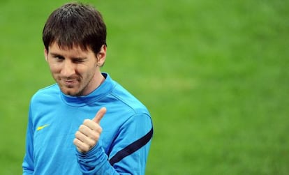  Messi, durante el entrenamiento en el estadio Giuseppe Meazza en Mil&aacute;n