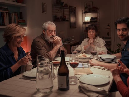 Fotograma del capítulo 4 de la serie 'Los años nuevos', de Rodrigo Sorogoyen.