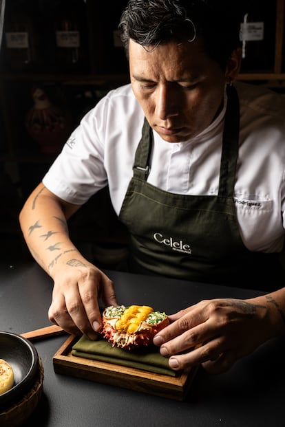 El cocinero Jaime David Rodríguez, en su restaurante Celele. Fotografía proporcionada por el establecimiento.