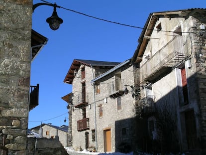 Casas tradicionales pirenaicas en Castanesa.