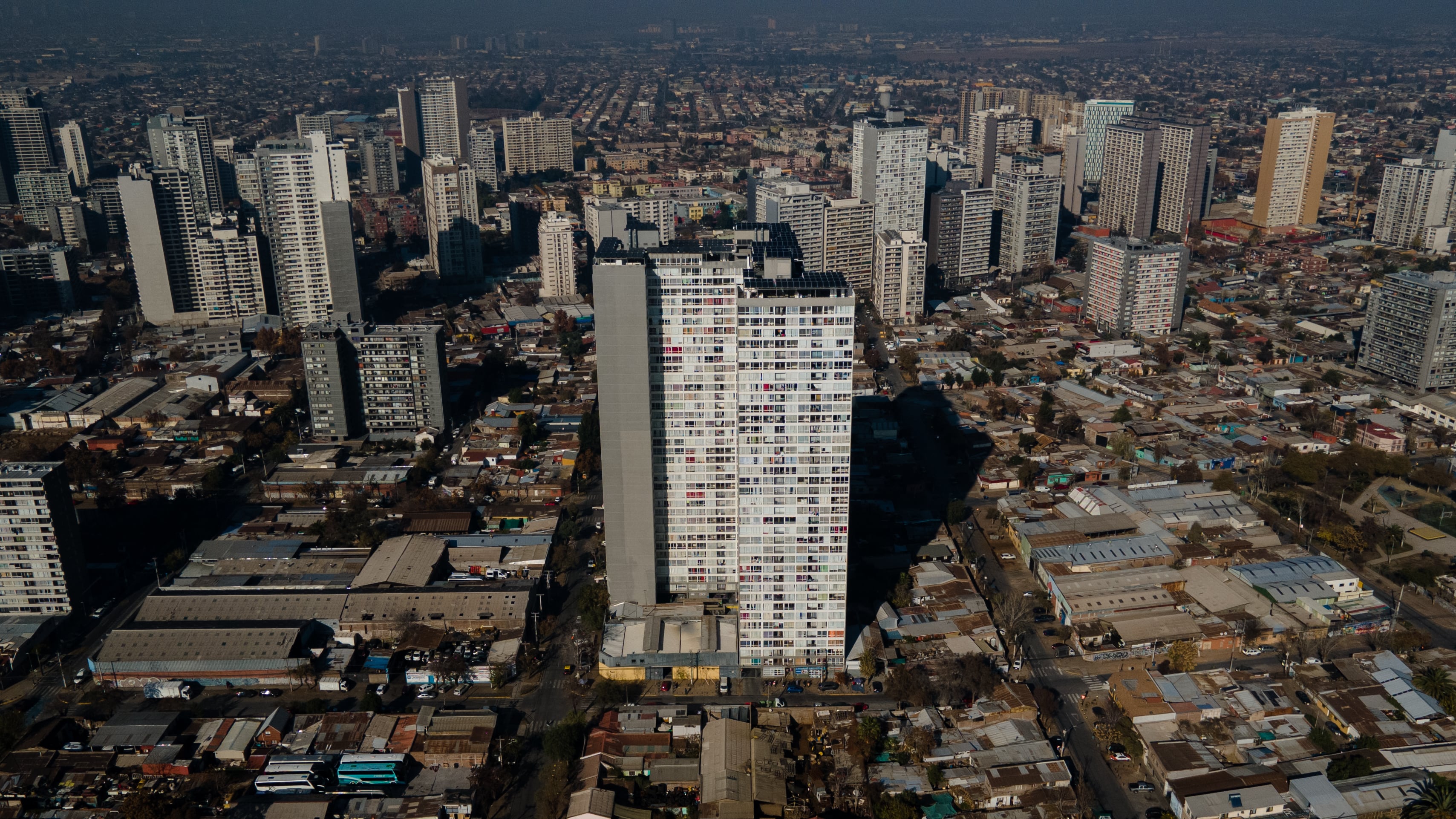 La muerte de la pequeña Isidora en Las Condes reimpulsa el proyecto de ley que obliga a instalar mallas en los edificios