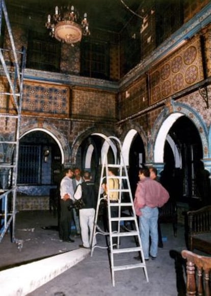 Interior de la sinagoga de Ghriba, en Túnez (2002).