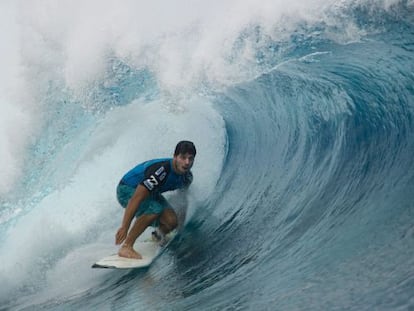 O surfista brasileiro Ricardo dos Santos.