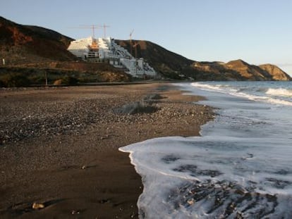 El paraje de El Algarrobico, en Carboneras (Almer&iacute;a).