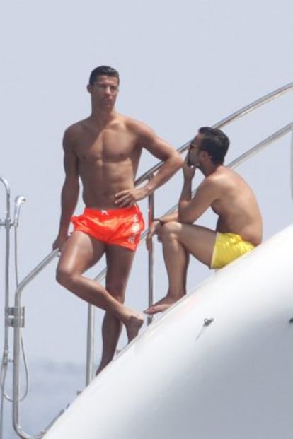 Cristiano, la semana pasada, de vacaciones con un amigo en la costa azul.