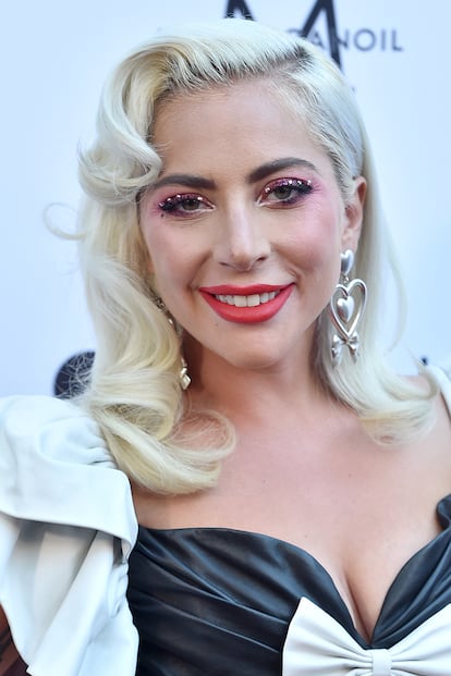 Lady Gaga
Con este maquillaje de ojos efecto joya (y en un llamativo color rojo) sorprendió la cantante en la gala de los Premios de Moda de Los Angeles del pasado domingo.