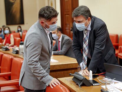 Los portavoces de ERC, Gabriel Rufián, y del PNV, Aitor Esteban, en el Congreso de los Diputados.