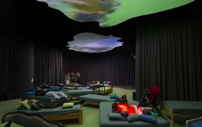 Instalación de la videoartita suiza Pipilotti Rist en el Museo Louisiana, al norte de Copenhague.