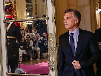 El presidente Mauricio Macri en el salón Blanco de la Casa Rosada, antes de una rueda de prensa, el 3 de diciembre pasado. 