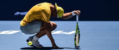 Nadal se toma un respiro durante una sesión.