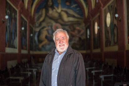 Alejandro Encinas, el viernes en la capilla riveriana de Chapingo.