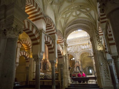 Interior de la Mezquita-Catedral de Córdoba