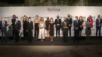 Desde la izquierda, en primera fila, Alfonso Bernabé (Reciclalia); Yann Remirez (Técnicas Reunidas); Diana Morant, ministra de Ciencia e Innovación; Julieta Maresca (Repsol); la reina Letizia; Albert Cuatrecasas (Cellnex); Joseph Oughourlian, presidente de PRISA; Silvia Lazcano (Airbus). En segunda fila, Jaime García Cantero, director de Retina; Begoña Gómez (Universidad Complutense); Sara Aagesen, secretaria de Estado de Energía; Pepa Bueno, directora de EL PAÍS; Luis Abad (Capgemini); Dimitris Bountolos (Ferrovial); Cristina Rivero (CEOE); Lara de Mesa (Santander); y Laurent Perea (Capgemini Invent).