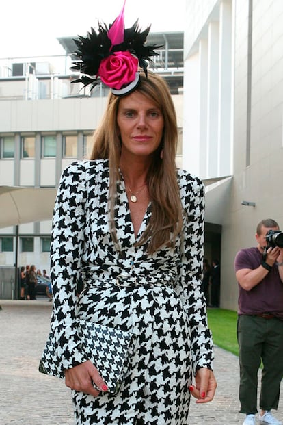  

	Aunque para tocados estrambóticos: siempre, Anna dello Russo.