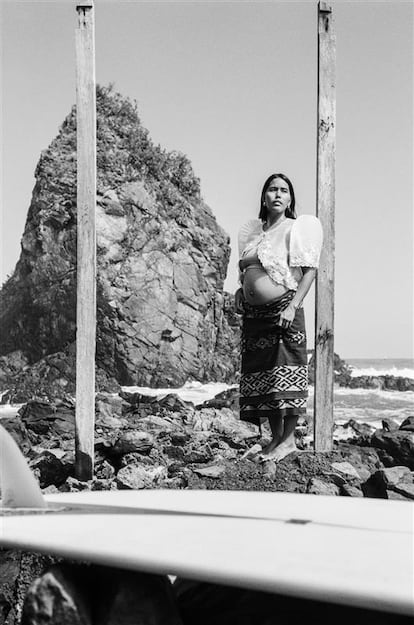 Marie Ramos Cabel en una fotografía de la exposición 'Pearls: Baler'del Museu Marítim de Barcelona.