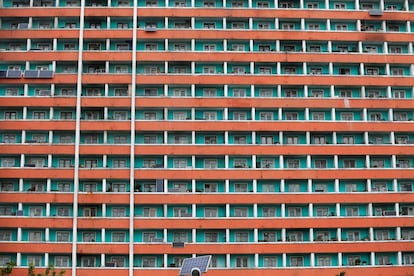 Vista de un bloque de viviendas en una zona residencial de la capital de Corea del Norte, Pyonyang.