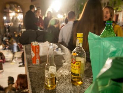 Botellón en la plaza Dos de mayo de Madrid.