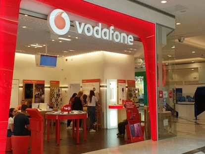 Una tienda de Vodafone en Madrid.