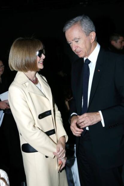 La editora de ‘Vogue’ Anna Wintour y Bernard Arnault el pasado octubre.