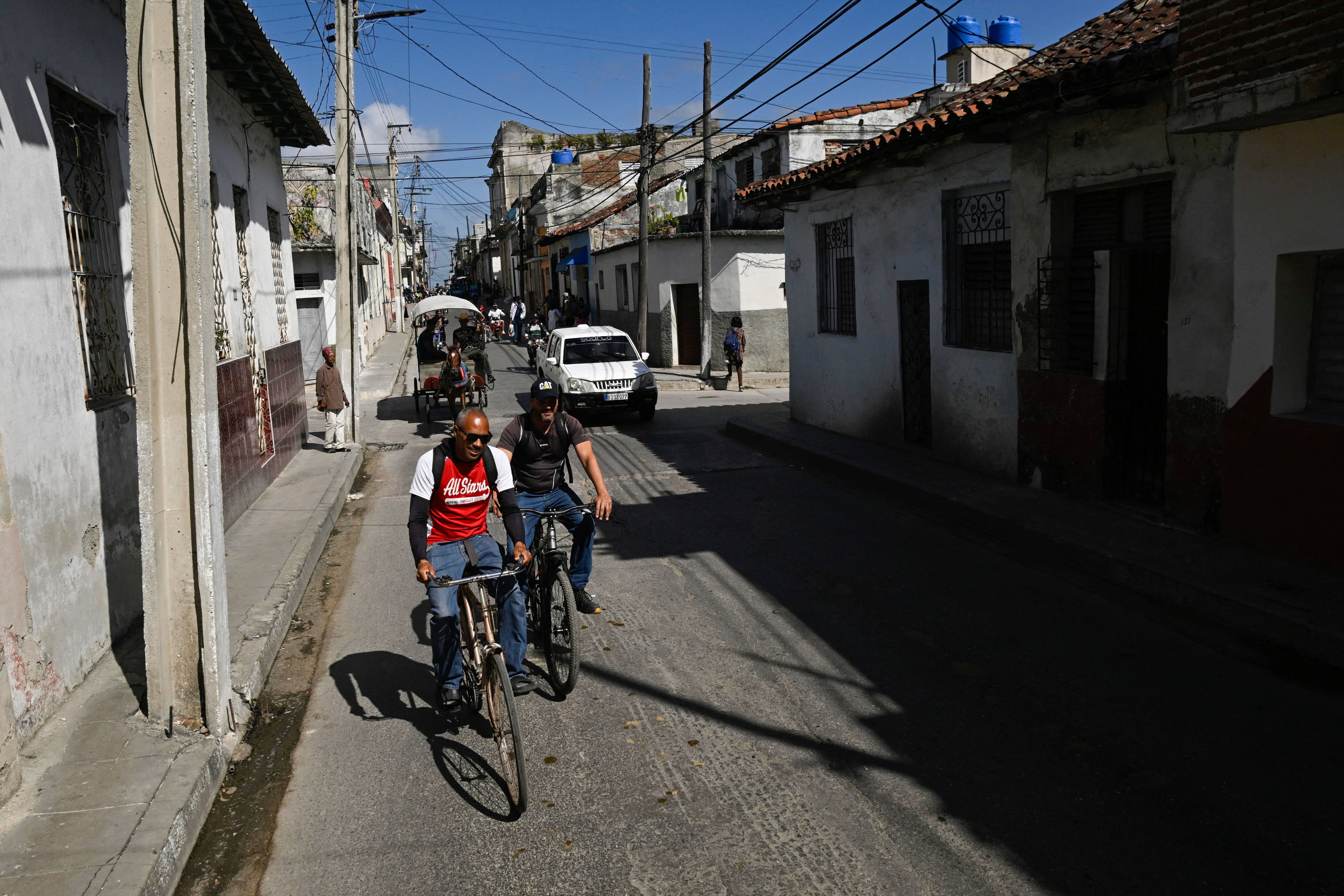 Cuba, escenario en harapos