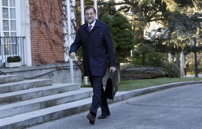 El jefe del Ejecutivo, Mariano Rajoy, llega al primer Consejo de Ministros.