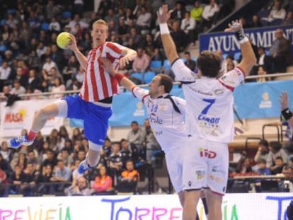 El danés Markussen durante el partido de cuartos contra el Ademar.