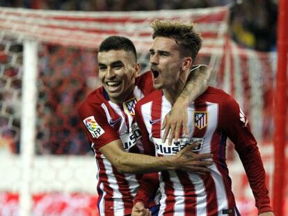 Correa felicita a Griezmann por el gol